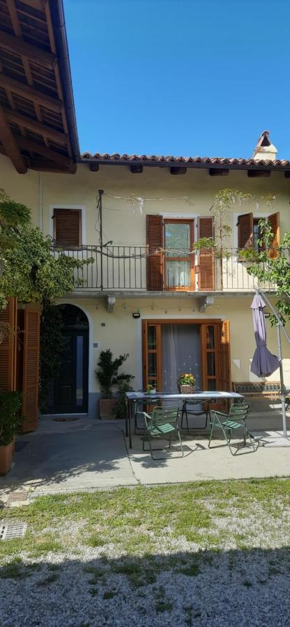 Il Giardino Del Gallo Cherasco Bagian luar foto